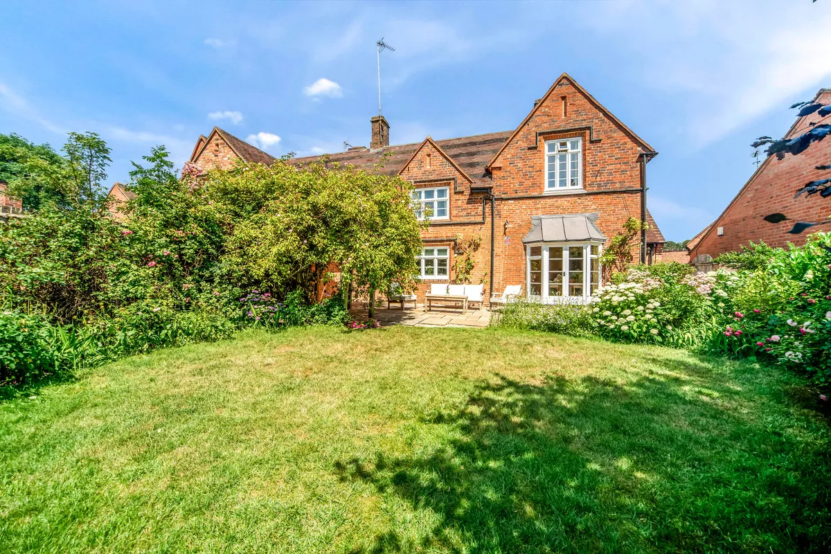 Lea End Lane, Hopwood, B48, photo 40
