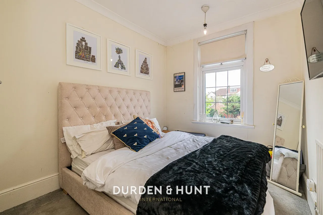 Malford Grove, South Woodford, E18, photo 23