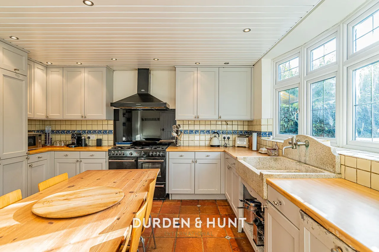 Malford Grove, South Woodford, E18, photo 9