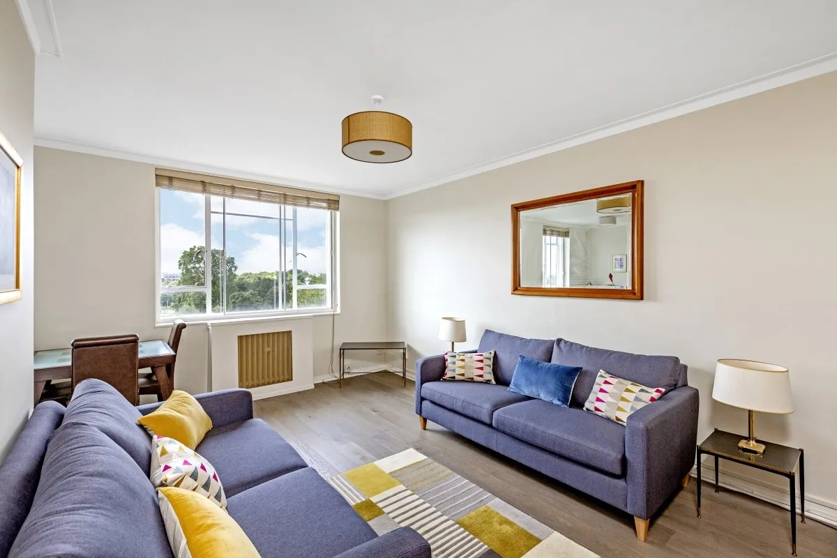 Bayswater Road, Bayswater, London, W2, photo 4