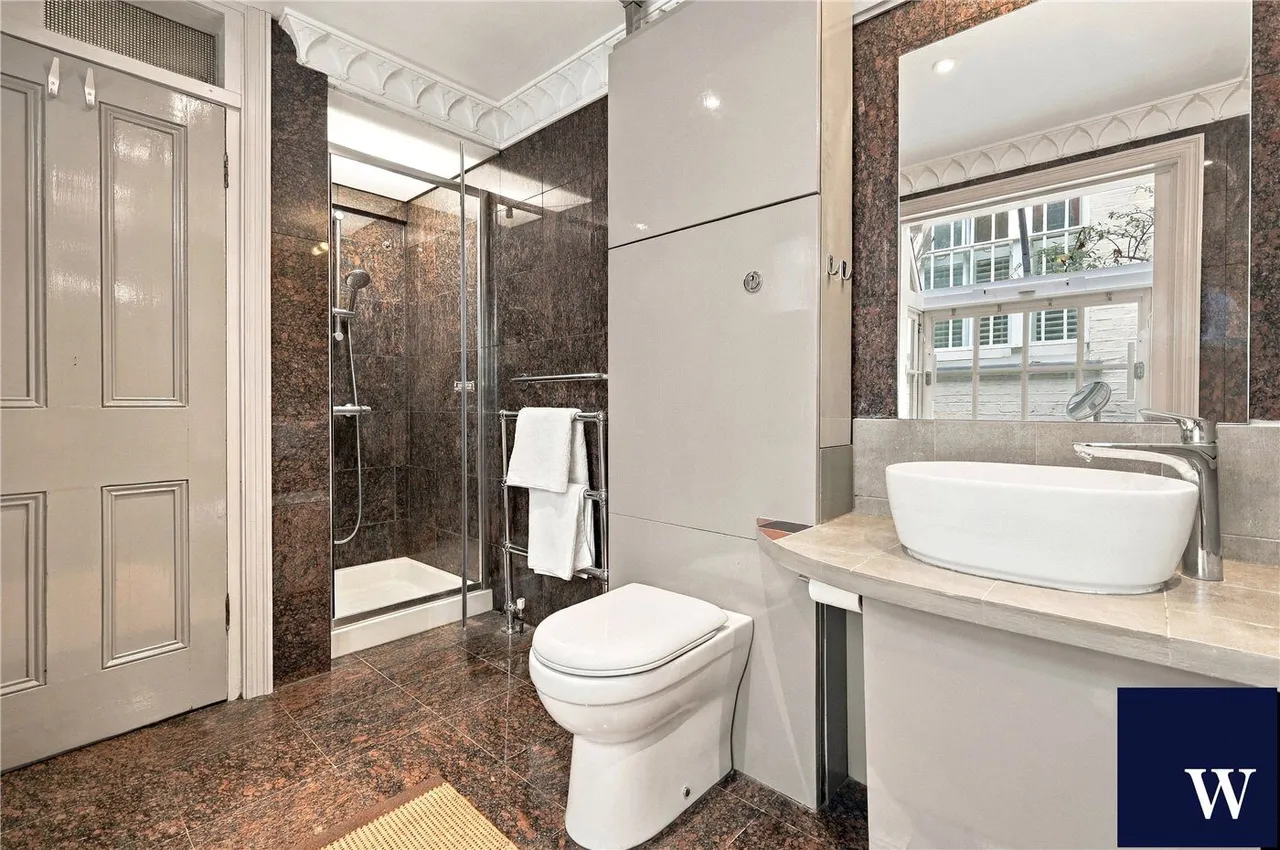 Southwood Lane, London, N6, photo 50