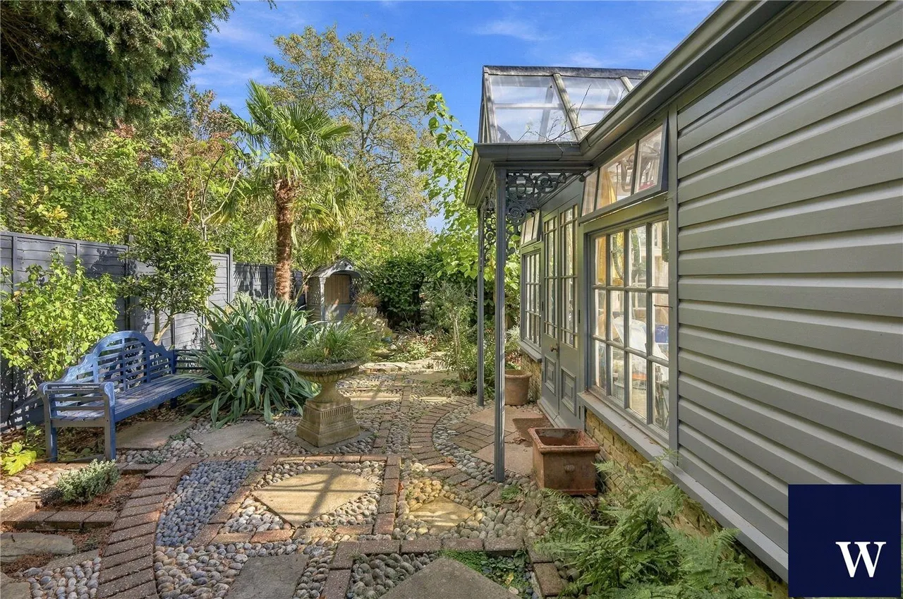 Southwood Lane, London, N6, photo 36