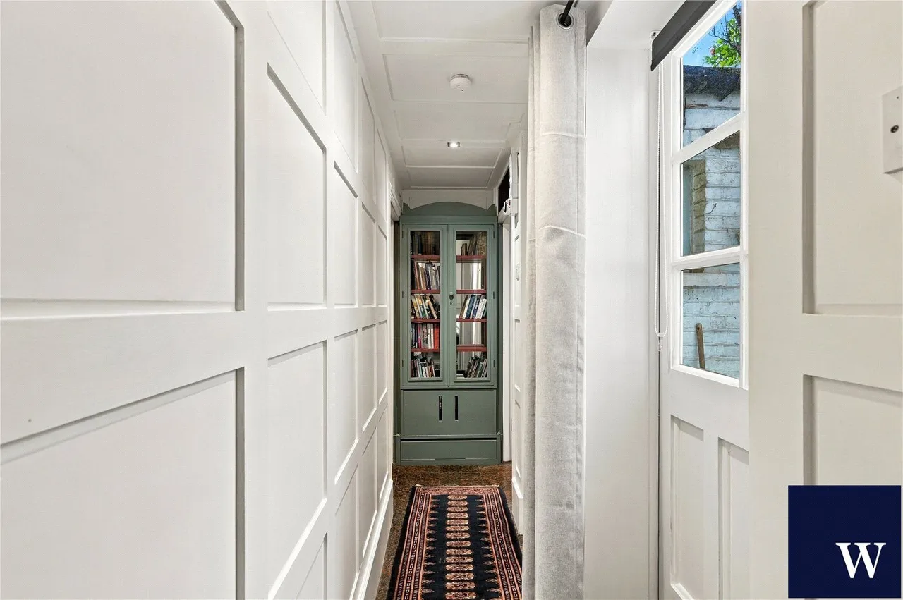 Southwood Lane, London, N6, photo 48