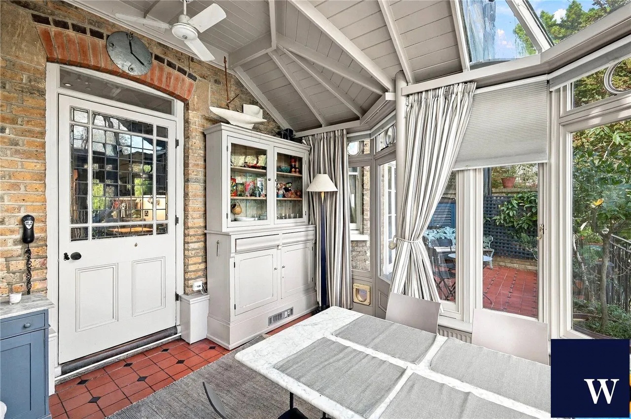 Southwood Lane, London, N6, photo 15