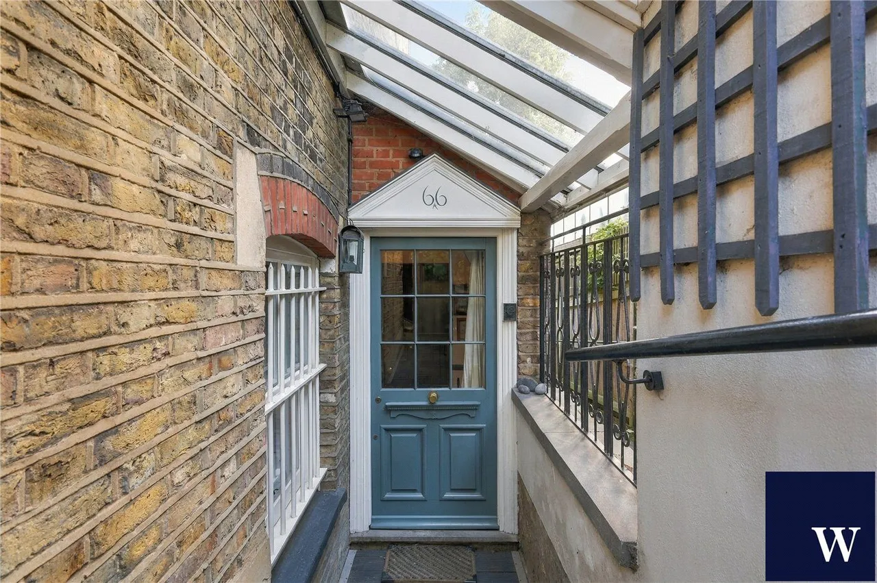 Southwood Lane, London, N6, photo 39