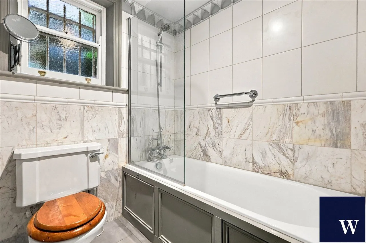 Southwood Lane, London, N6, photo 60