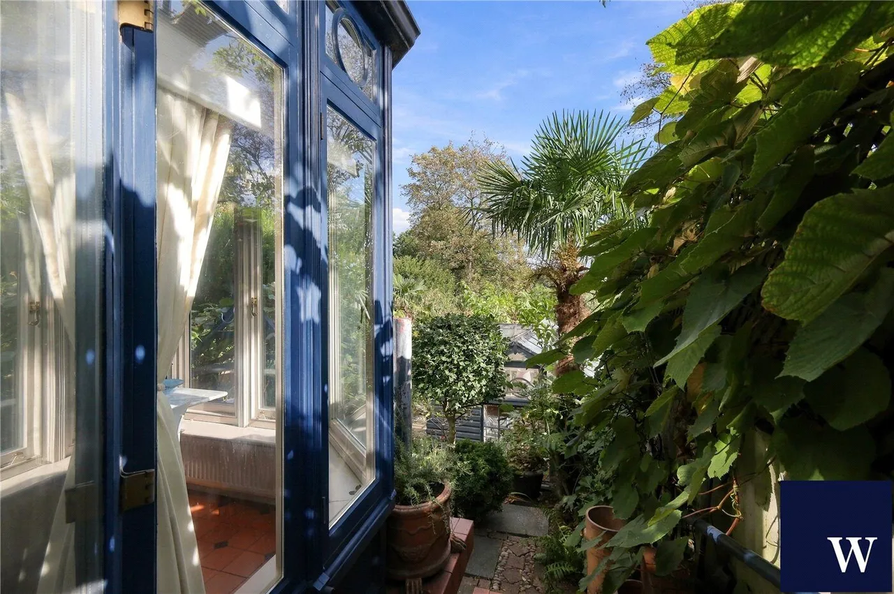 Southwood Lane, London, N6, photo 38