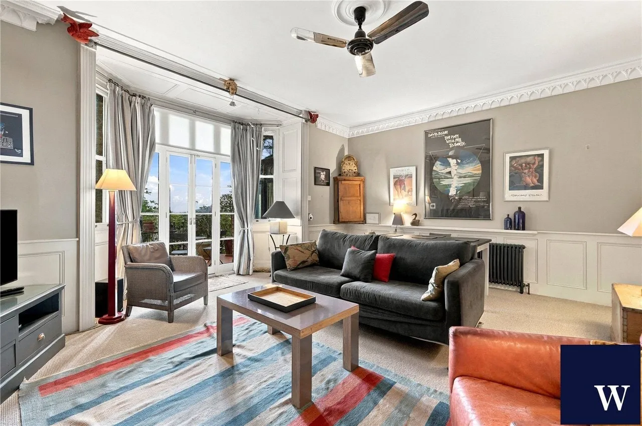 2 bed flat for sale, Southwood Lane, London, N6
