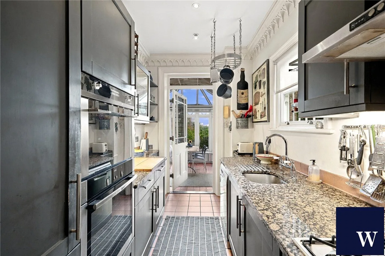 Southwood Lane, London, N6, photo 13