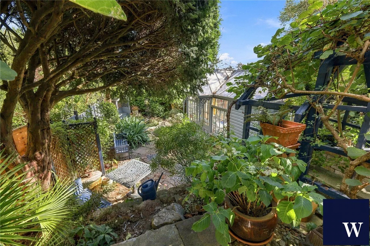 Southwood Lane, London, N6, photo 29