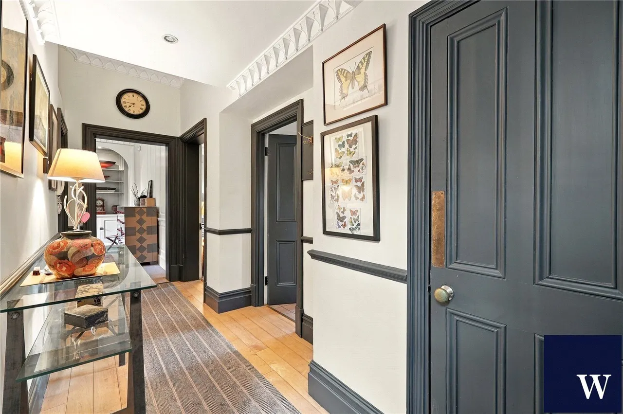 Southwood Lane, London, N6, photo 40