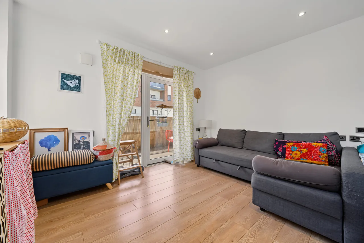 Thornbury Way, London, E17, photo 9