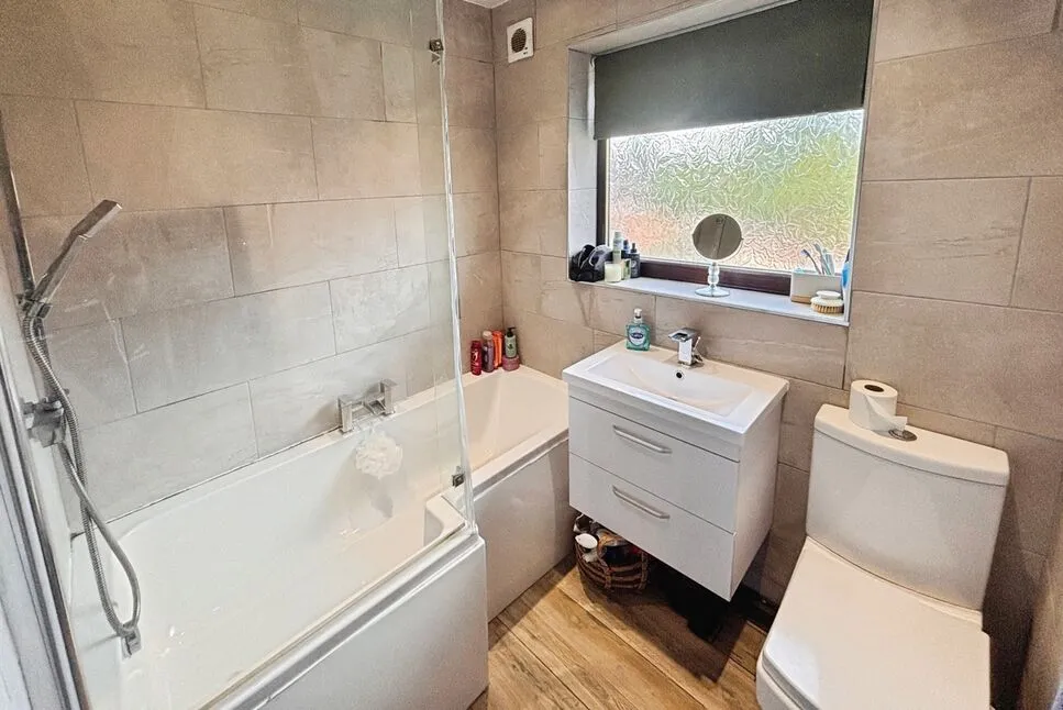 Torkington Avenue, Pendlebury, Manchester,, M27, photo 8