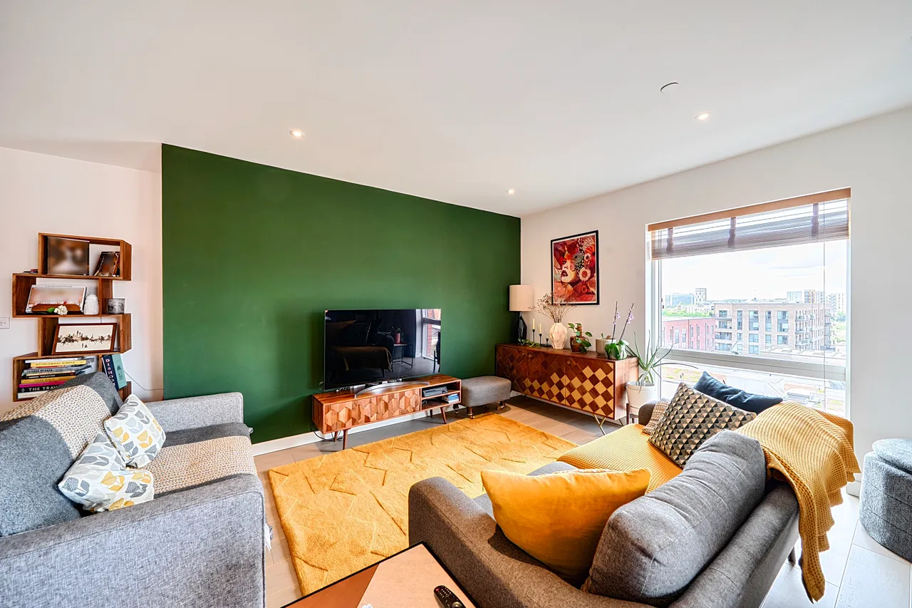 Flat 16, Quarrion House, 14 Thonrey Close, London, photo 10