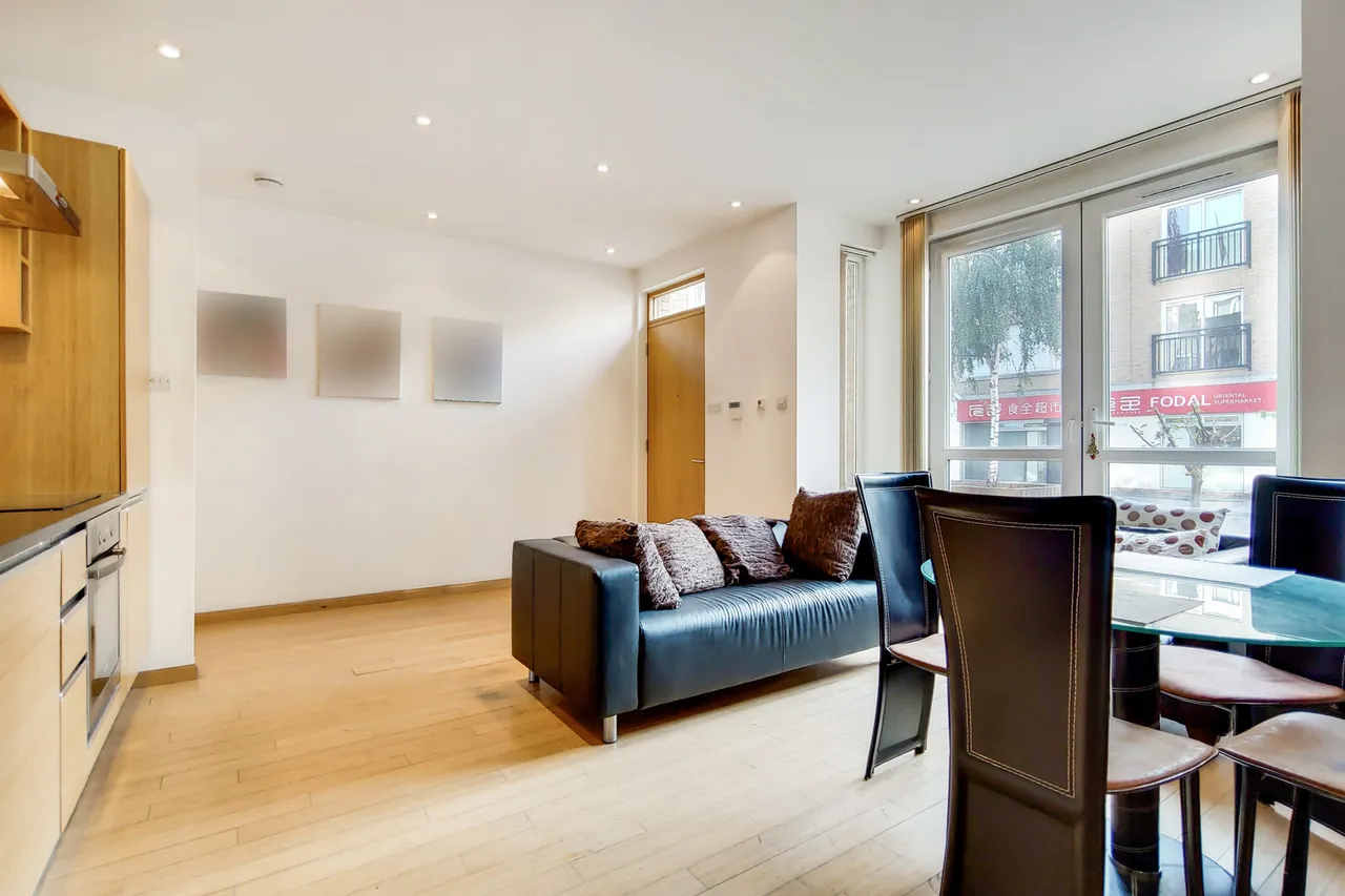 Westferry Road, London, E14, photo 6