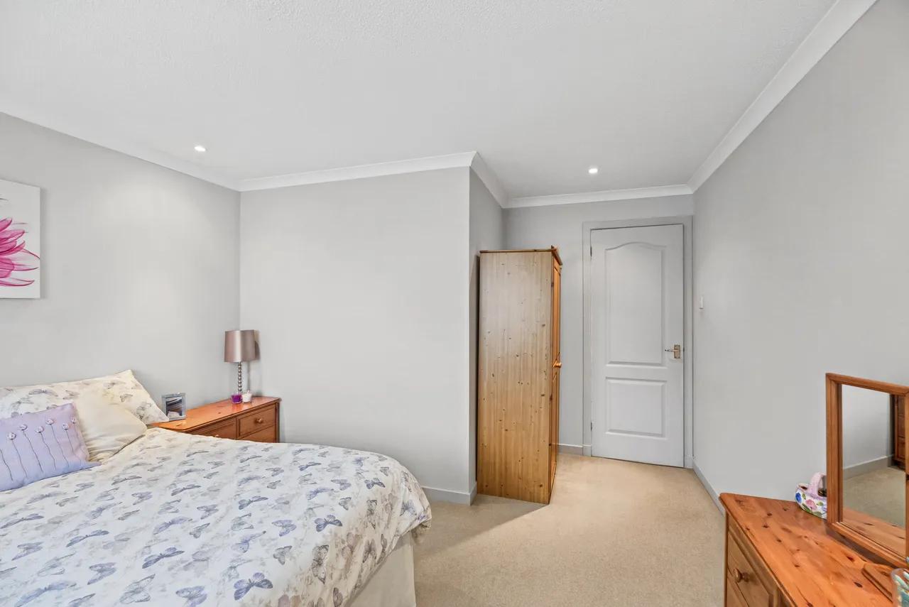 Shawgill Court, Law, ML8, photo 14