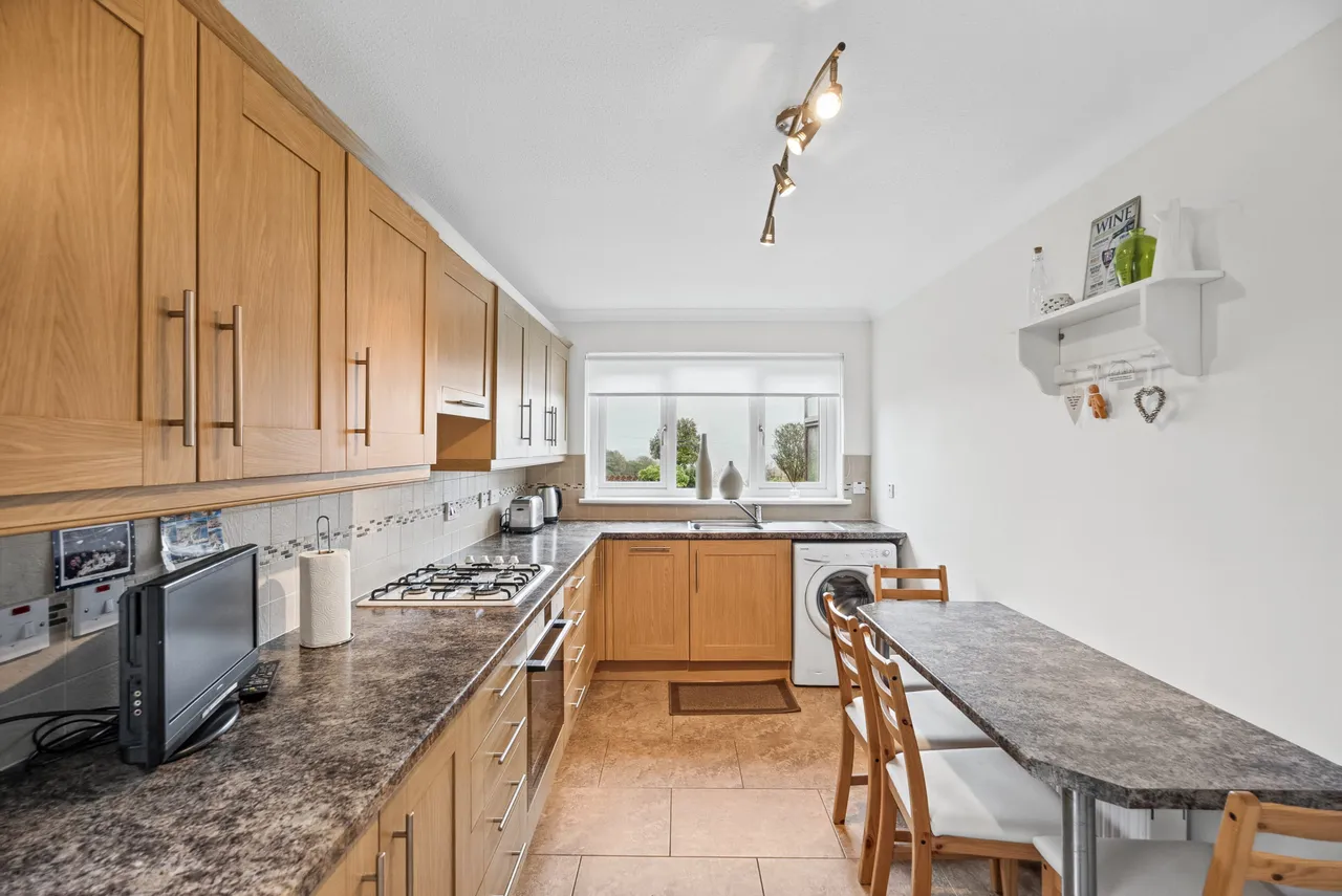 Shawgill Court, Law, ML8, photo 9