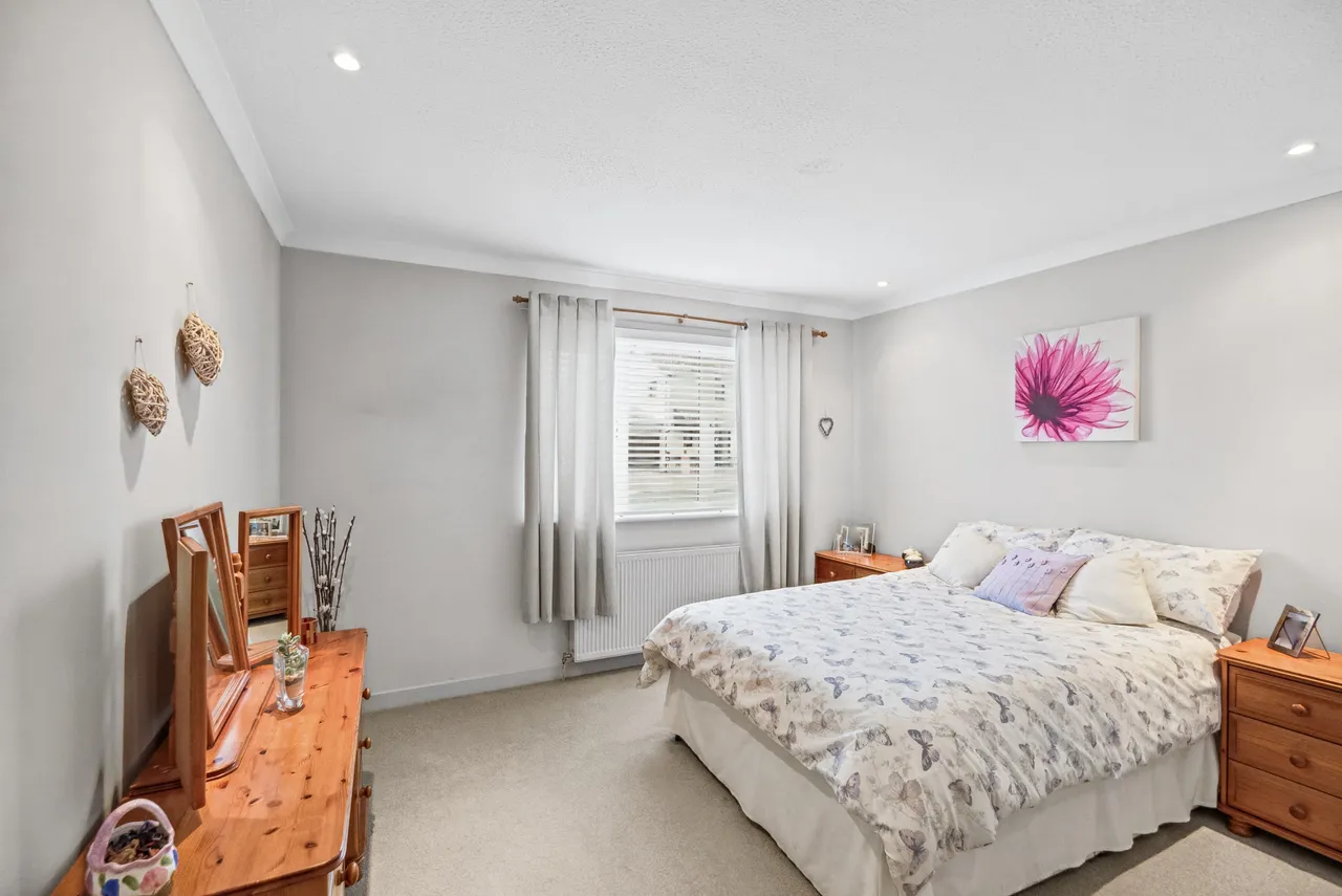Shawgill Court, Law, ML8, photo 13
