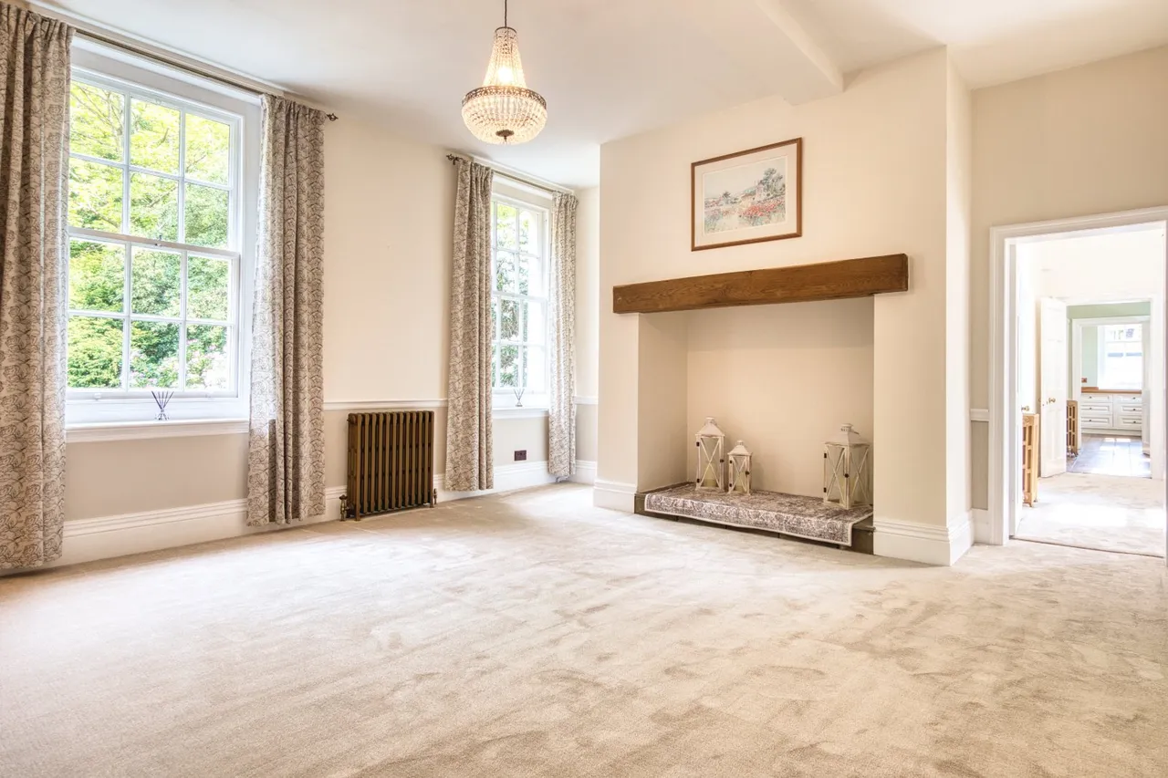 St. Helens Lane, Leeds, LS16, photo 9