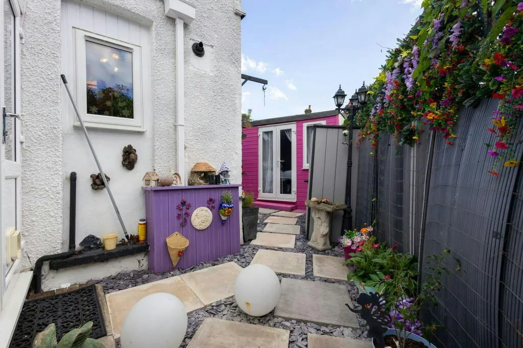 Keith Road, London, E17, photo 14