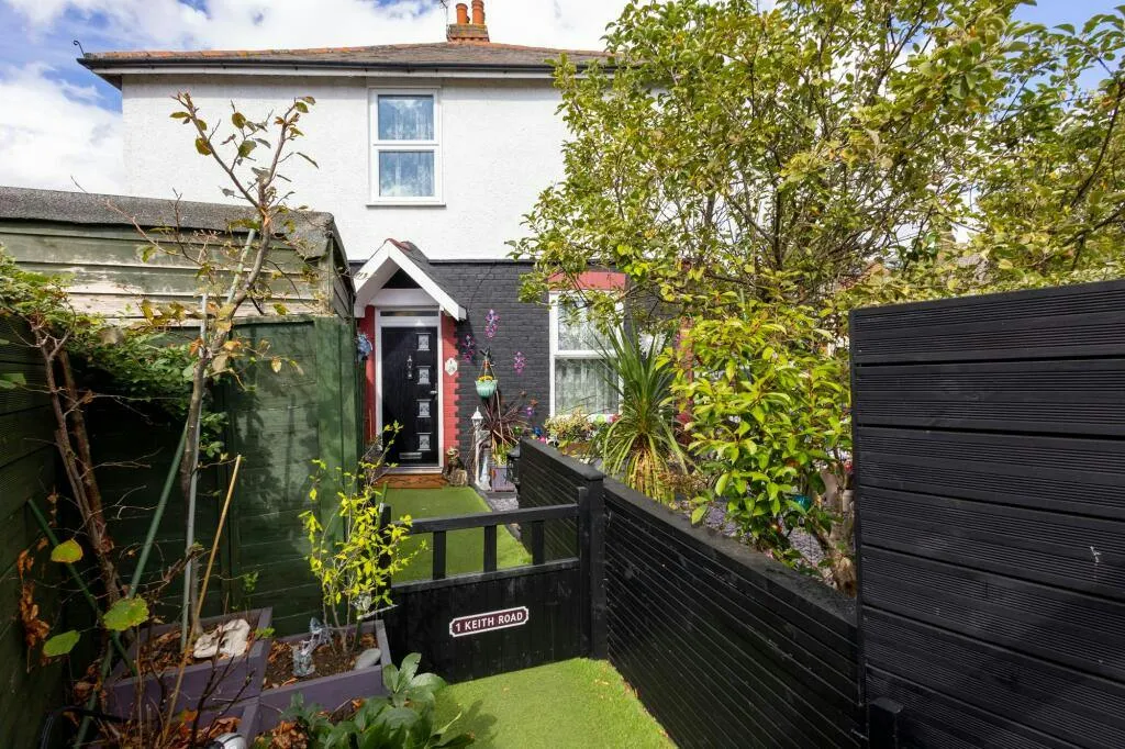 3 bed house for sale, Keith Road, London, E17