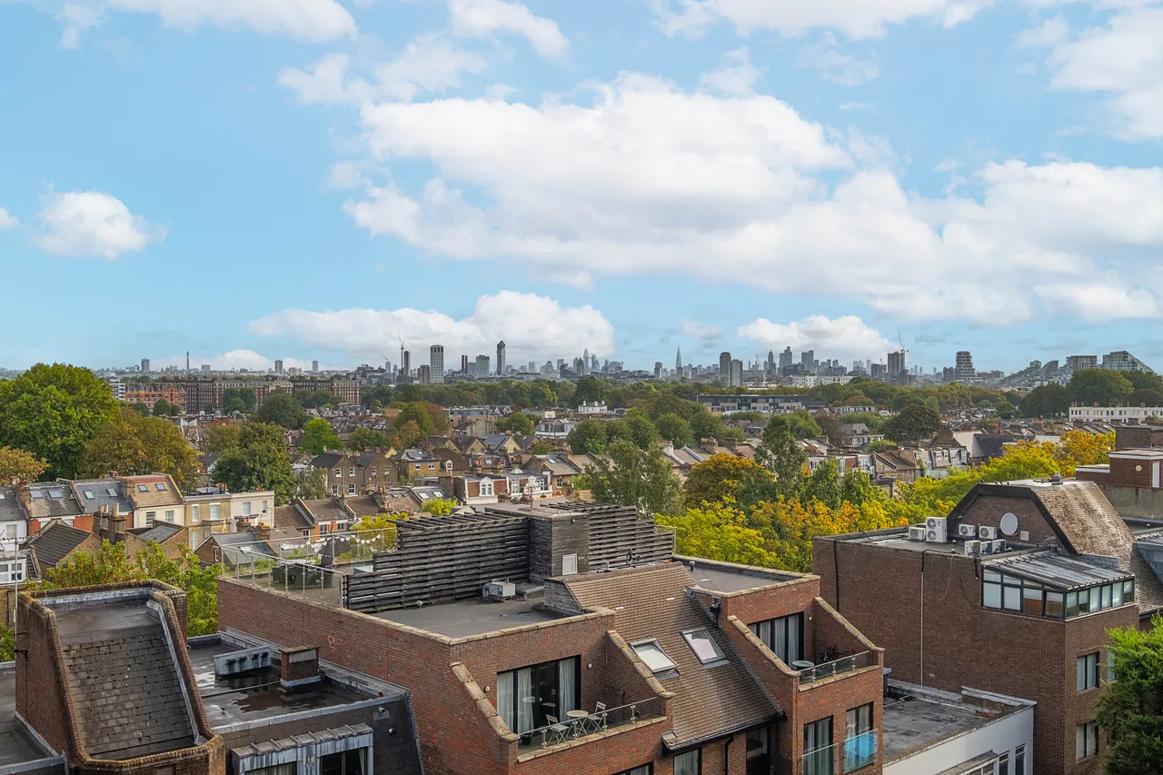 Upper Richmond Road, London, SW15, photo 10