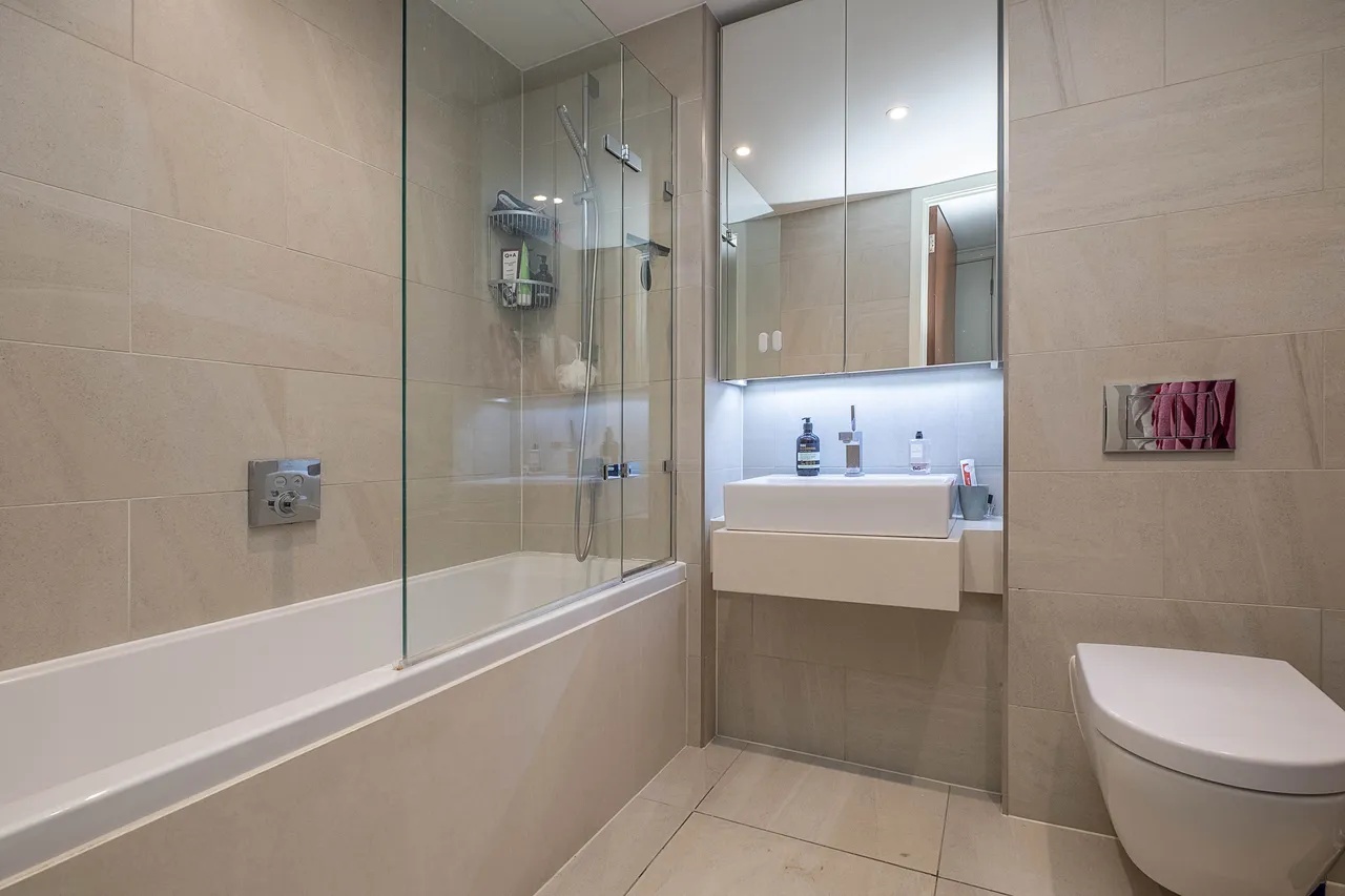 Upper Richmond Road, London, SW15, photo 9