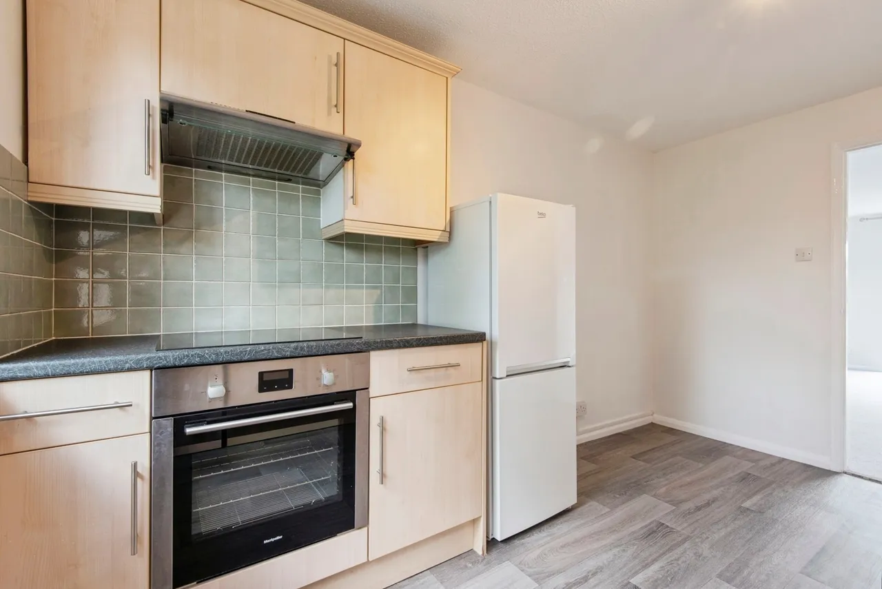 Stevenage Road, Hitchin, Hertfordshire, SG4, photo 3