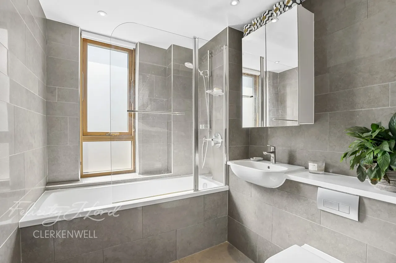 Prestwood Street, London, photo 32