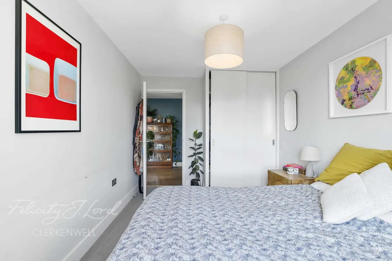 Prestwood Street, London, photo 23