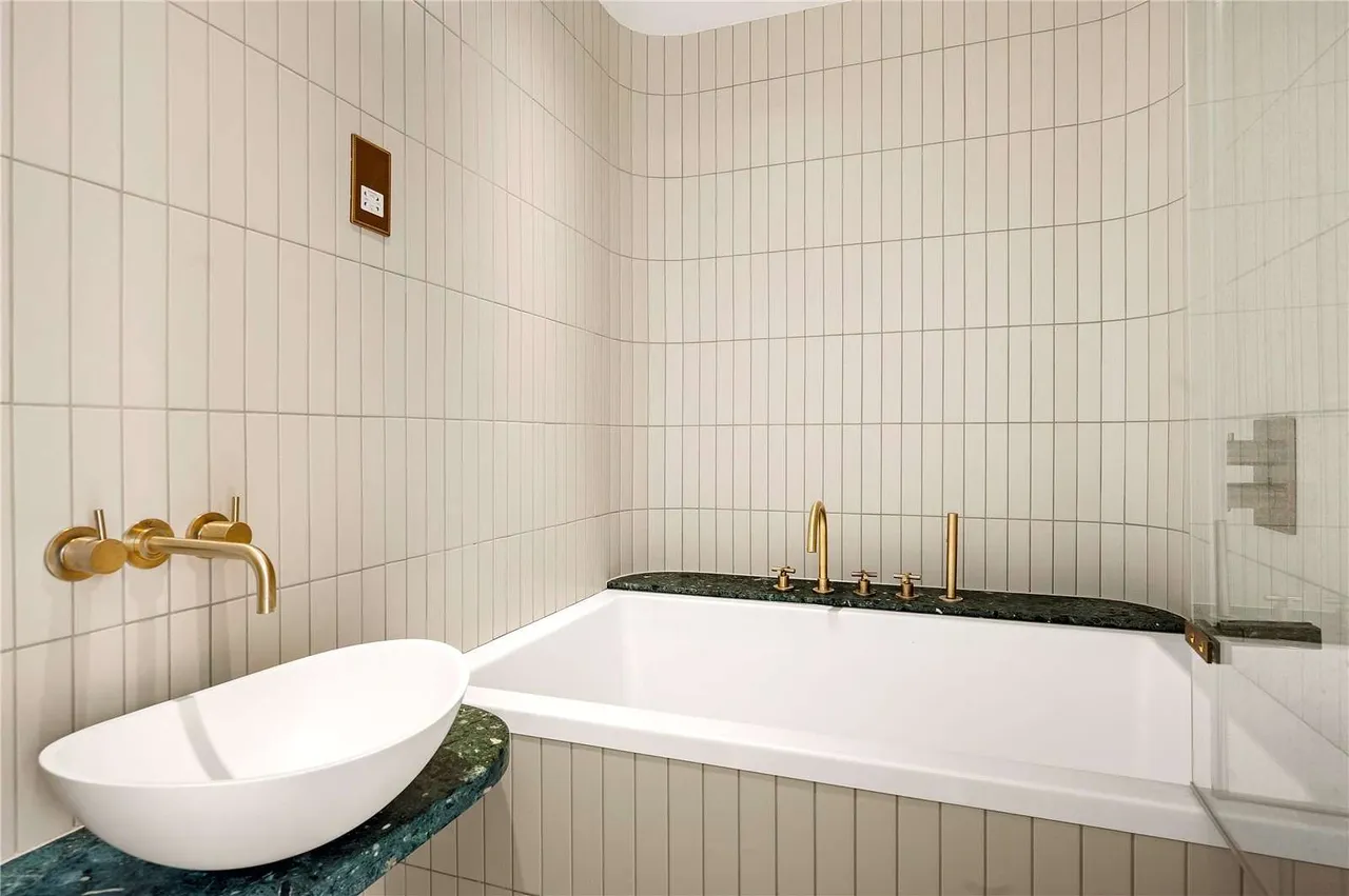 Thornhill Road, London, N1 1HW, photo 10