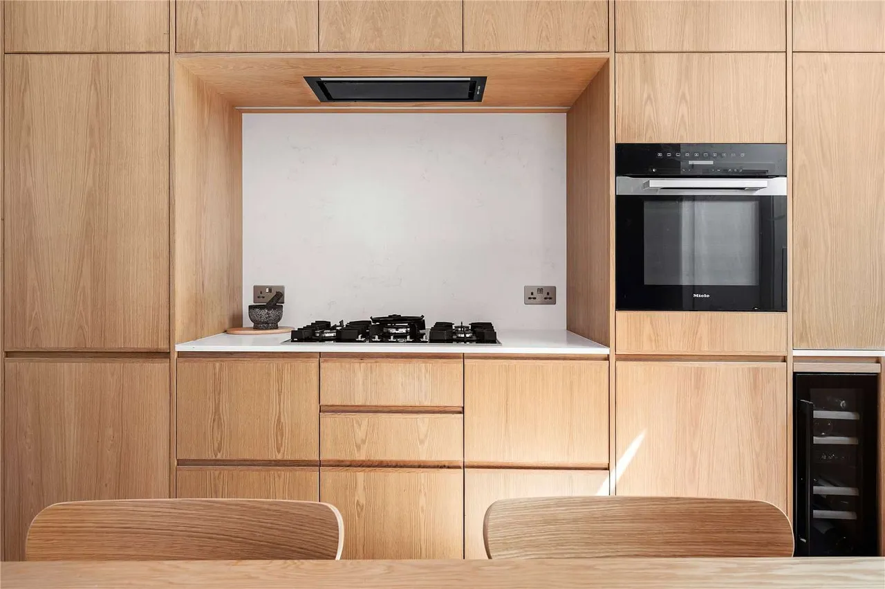 Thornhill Road, London, N1 1HW, photo 8