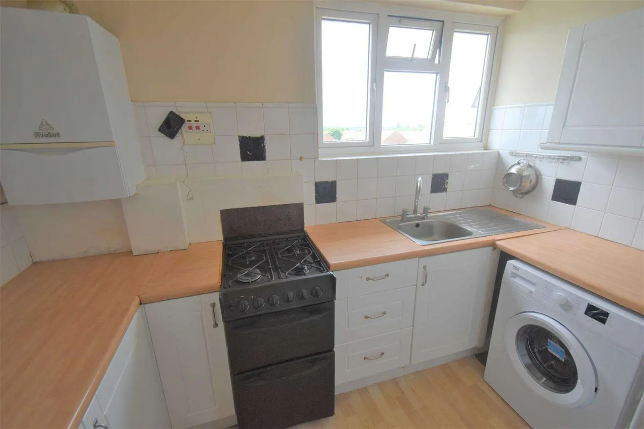 Princes Avenue, Dartford, DA2, photo 3