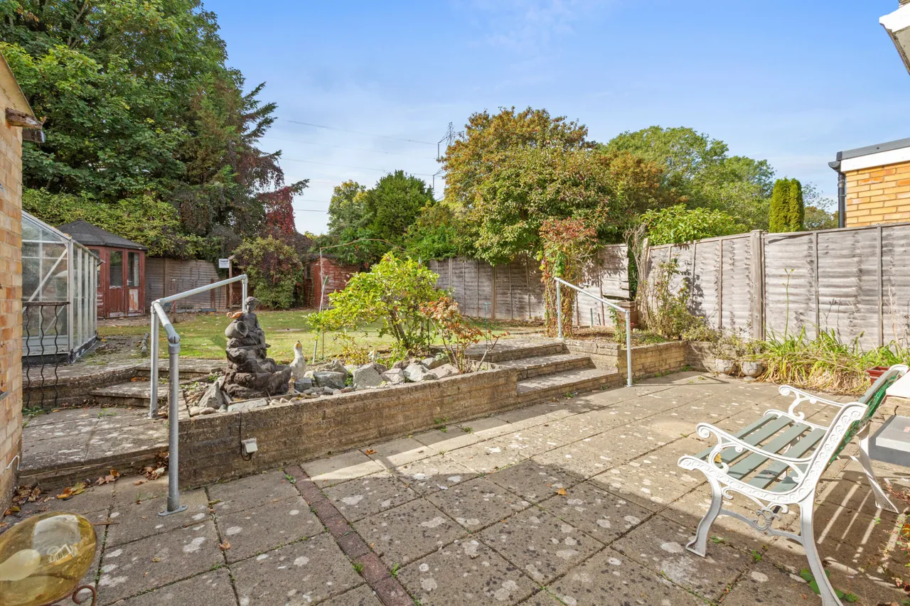 Thornton Crescent, Wendover, HP22, photo 12