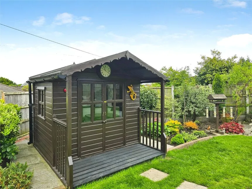 Pleasant View, Weston Rhyn, SY10, photo 24
