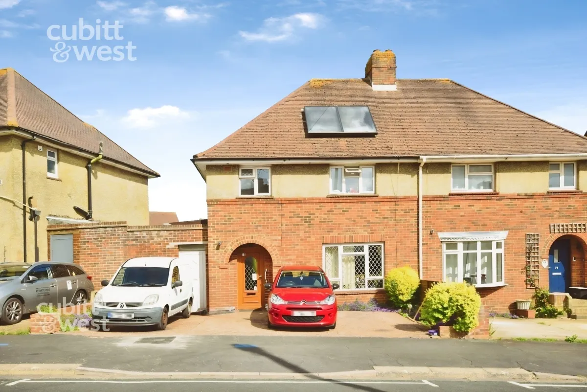 Amberley Drive, Hove, BN3, photo 2