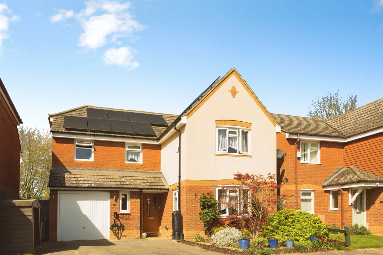 4 bed house for sale — Pepperslade, Duxford, Cambridge