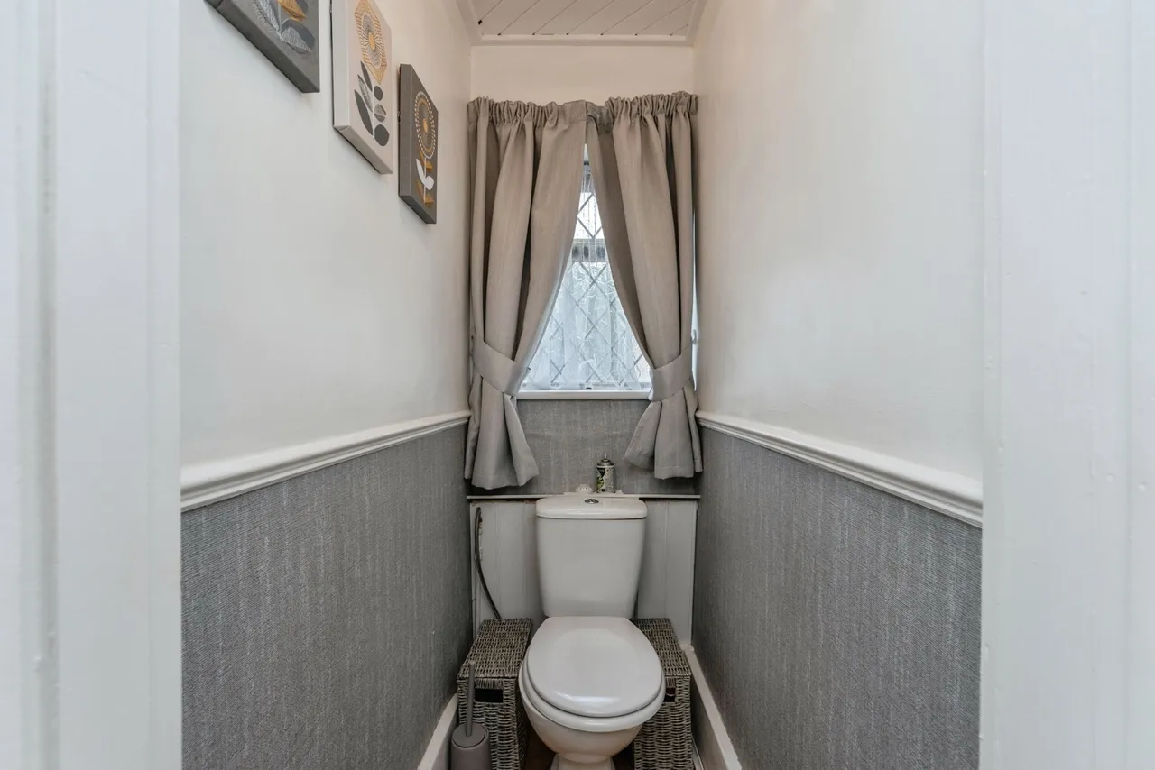 Hawthorn Road, Little Sutton, CH66, photo 7
