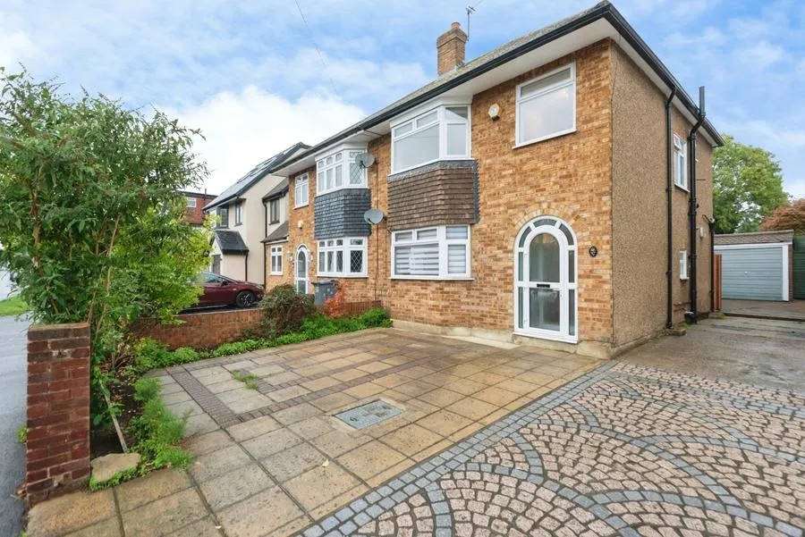 Whitton Dene, Hounslow, TW3, photo 2