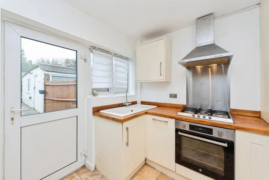 Whitton Dene, Hounslow, TW3, photo 13