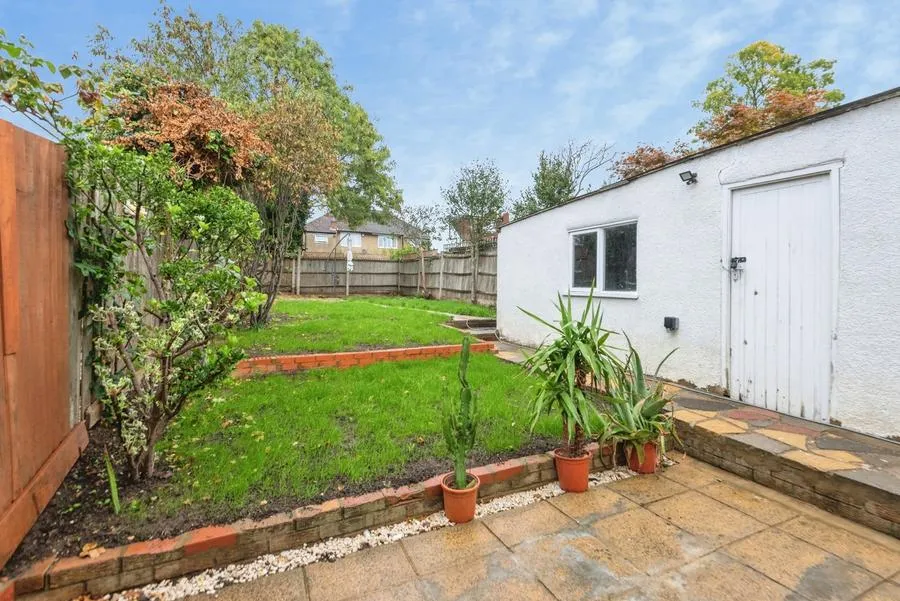 Whitton Dene, Hounslow, TW3, photo 6