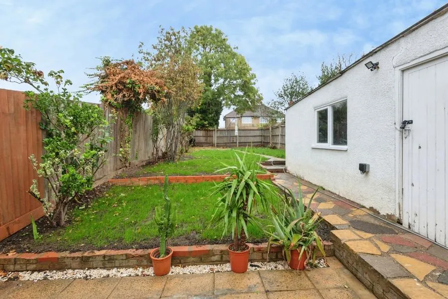 Whitton Dene, Hounslow, TW3, photo 7