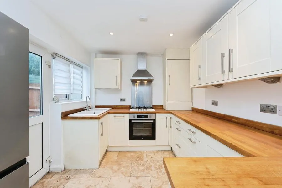 Whitton Dene, Hounslow, TW3, photo 11