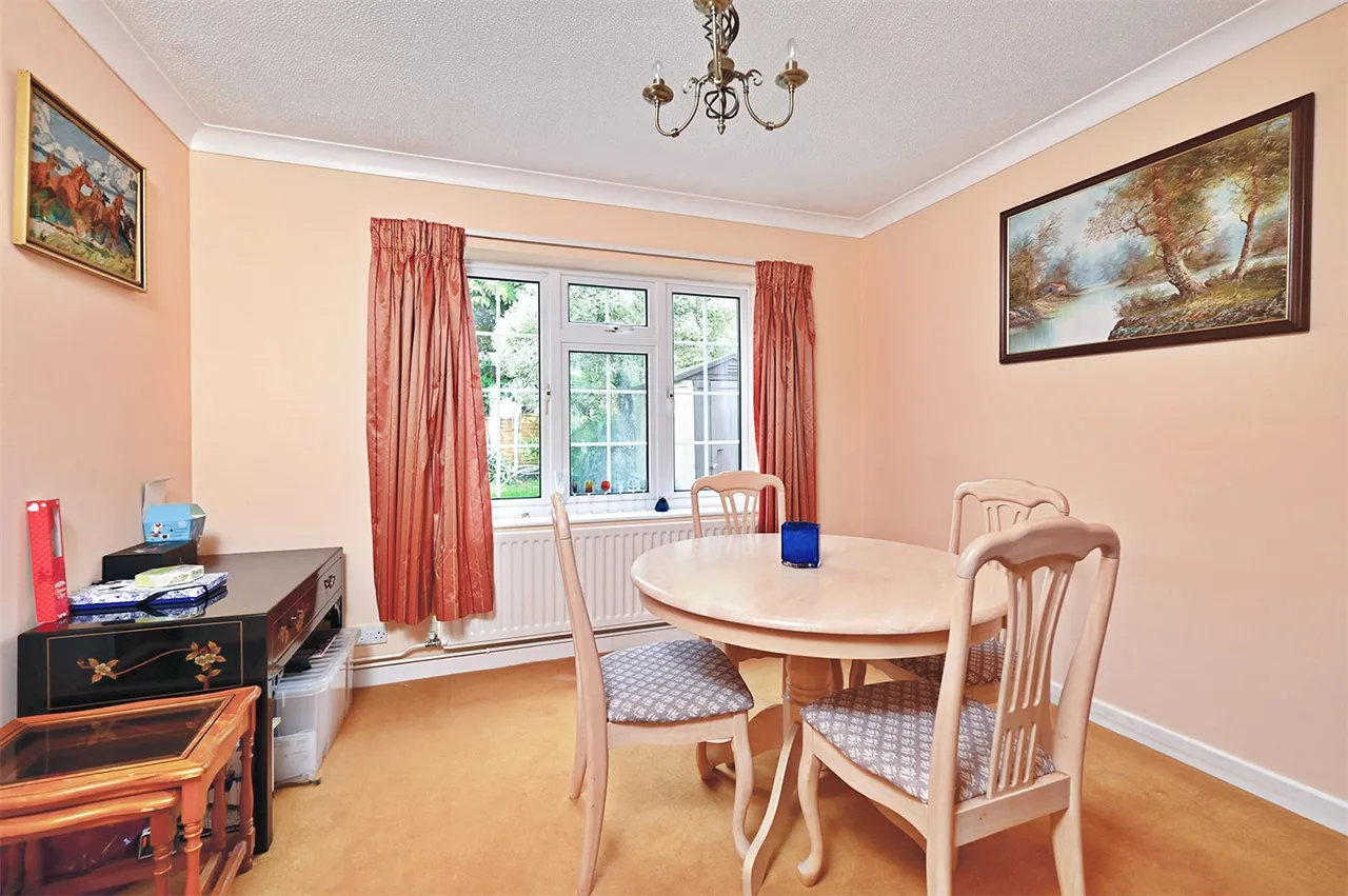 Brewers Close, Farnborough, Hampshire, GU14 8NR, photo 4
