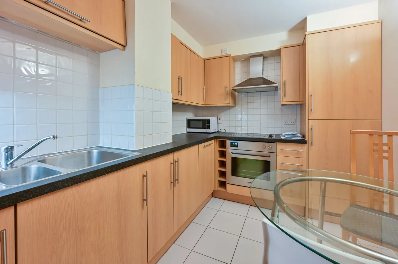 Flat 42 South Block, County Hall, 1a Belvedere Road, London, photo 2