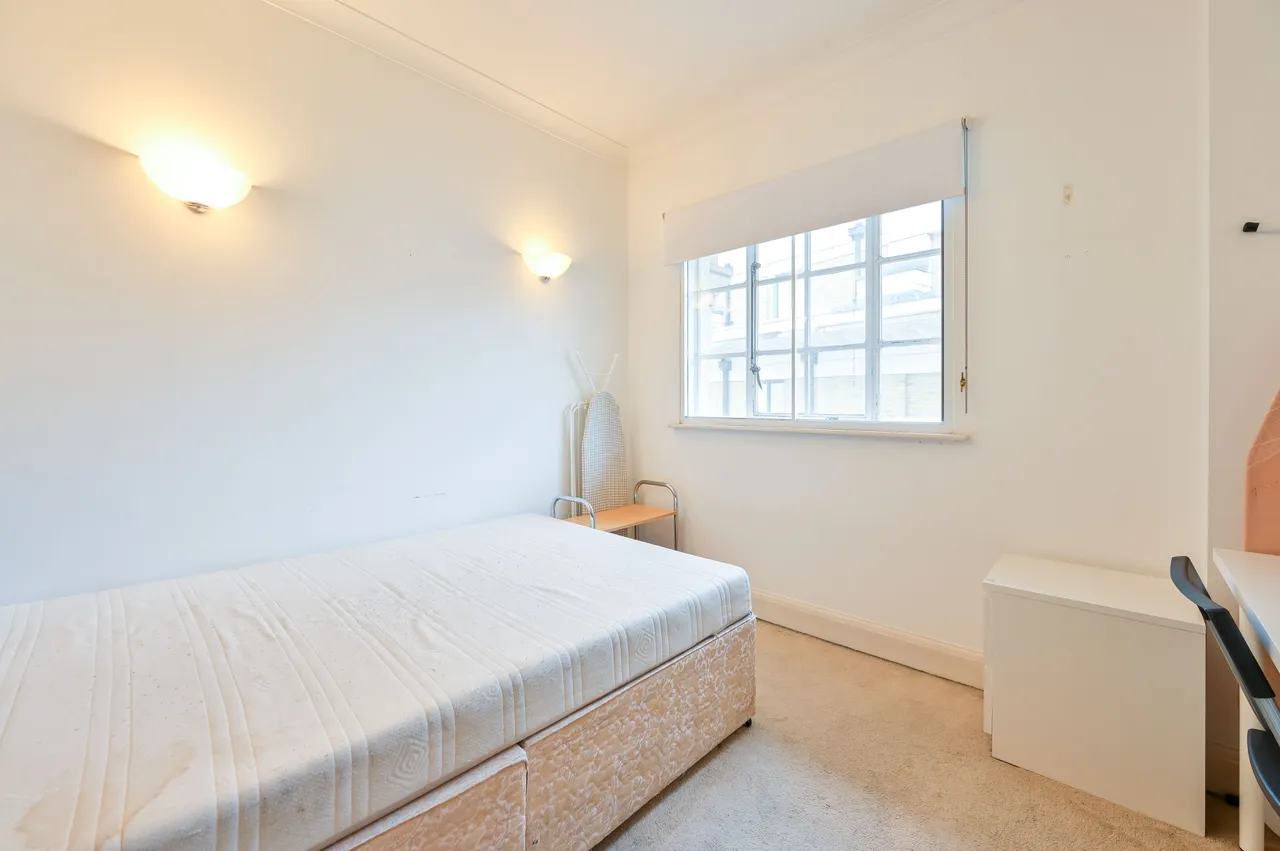 Flat 42 South Block, County Hall, 1a Belvedere Road, London, photo 6