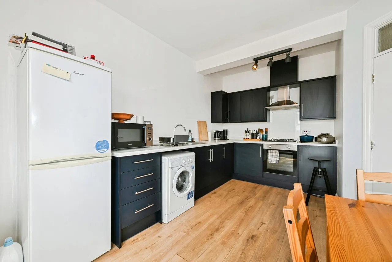 Gladstone Street, Nottingham, Nottinghamshire, NG7, photo 5