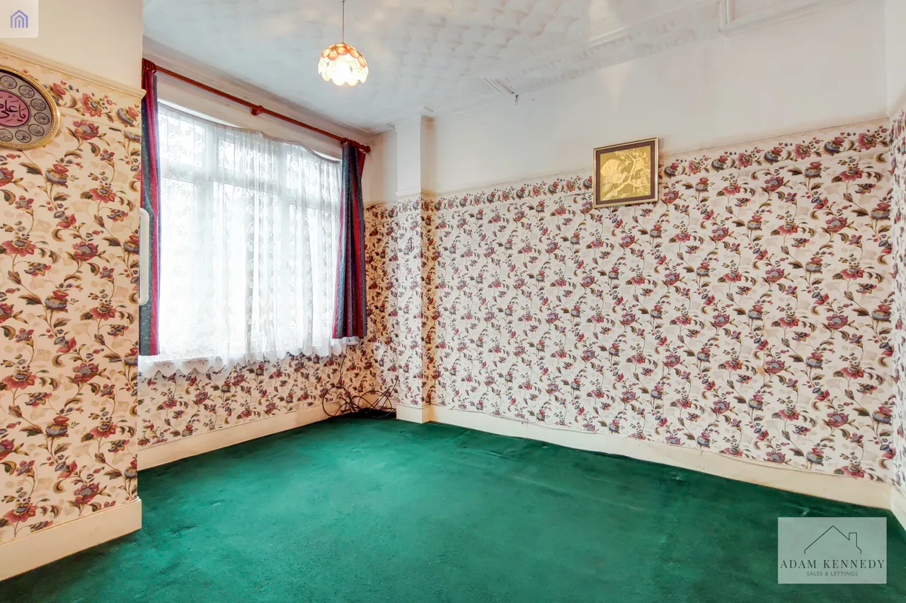 215 Nags Head Road, Enfield, Greater London, EN3 7AE, photo 2
