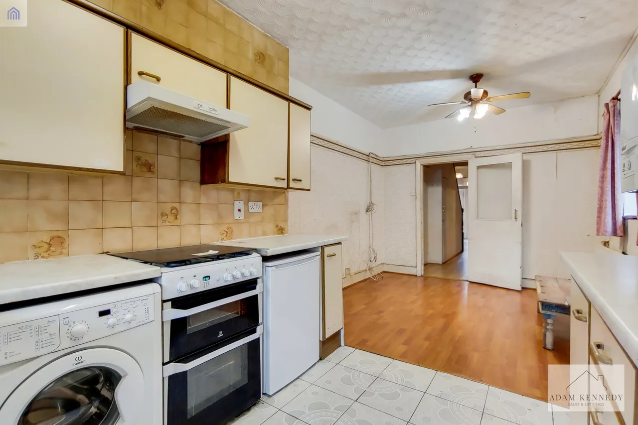 215 Nags Head Road, Enfield, Greater London, EN3 7AE, photo 6