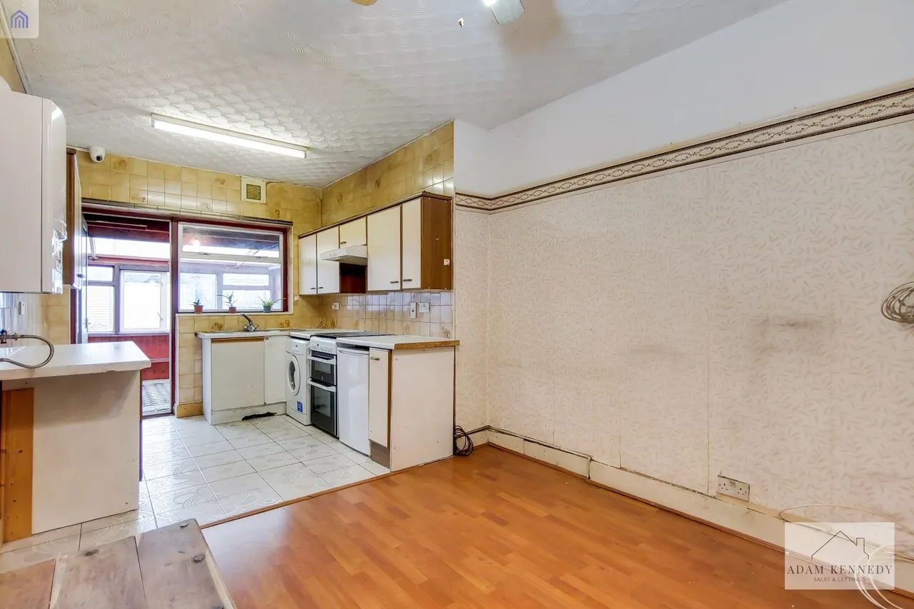 215 Nags Head Road, Enfield, Greater London, EN3 7AE, photo 17